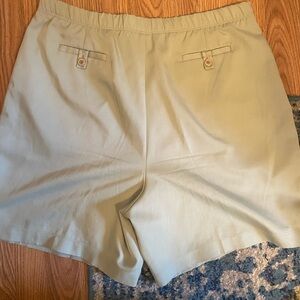 Coral Bay Golf Khaki Shorts Sz 16